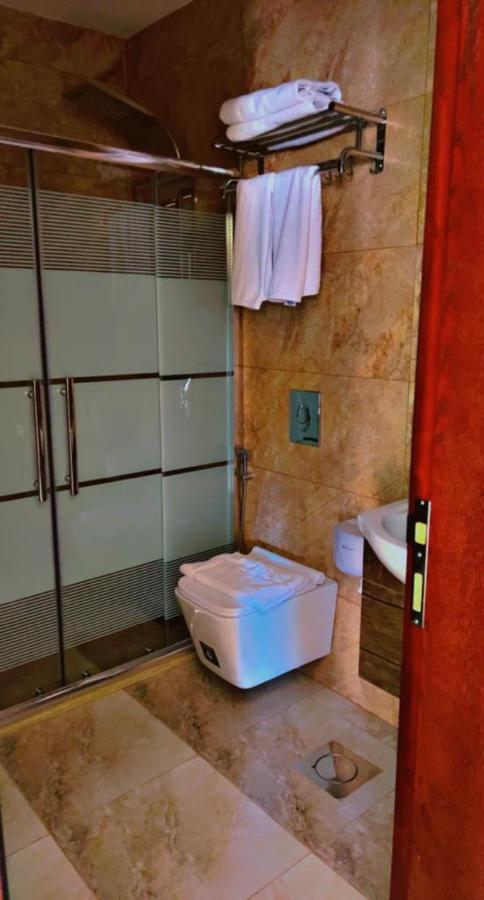 Shaqilath Hotel Вади Муса Экстерьер фото